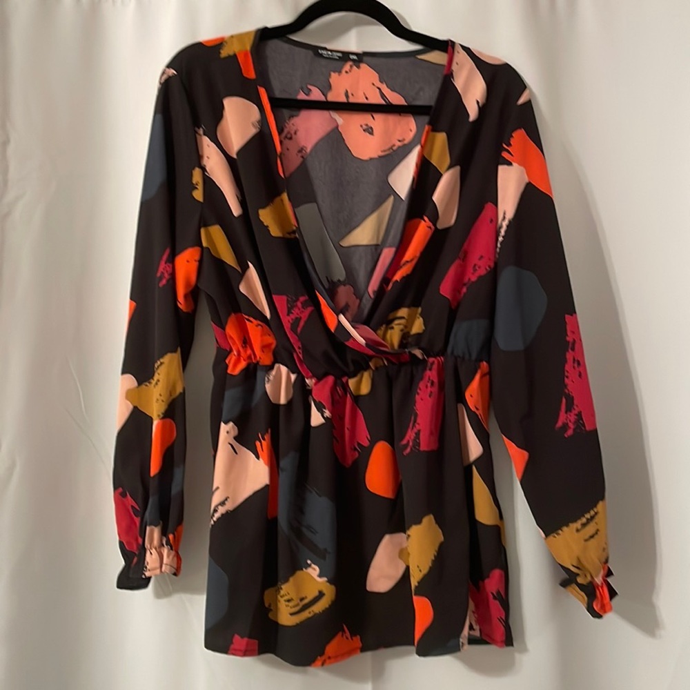 Shein never worn black and neutral colored long sleeve blouse